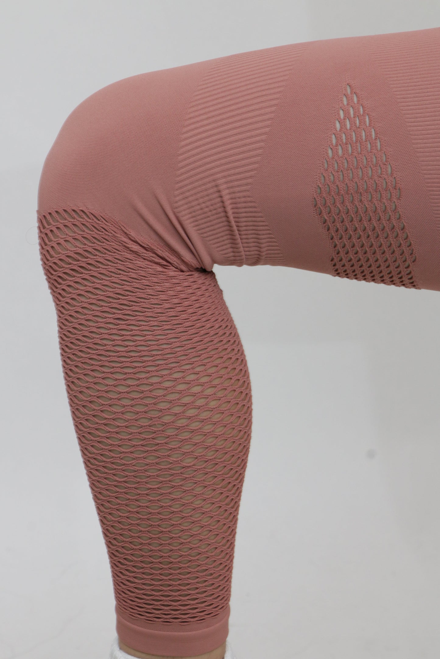 Skin Edge Cut Leggings