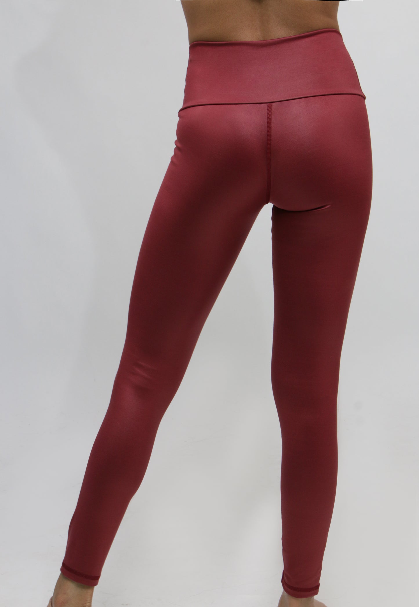 LuxeSkin Leggings With Zipper